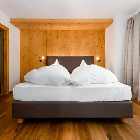Отель Garni Geier Santa Cristina Val Gardena